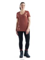 Icebreaker Women Merino Tech Lite II Short Sleeve Scoop T-Shirt Swarming Shapes Z04NXR926 Clothing Grape - Image 2